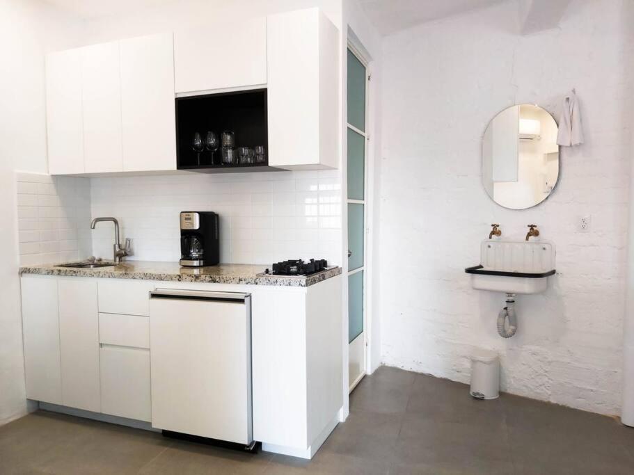 Studio Pulpito In The Charming Heart Of Downtown Pv Puerto Vallarta Eksteriør bilde